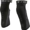 Revit Scram Knee Protector Black - Protection - Accessoires 1 Revit Scram Knee Protector Black - Protection - Accessoires -Accessoires Moto revit scram black knee protector knieprotektor protection genoux rodillera kniebeschermer diz koruma 1 1
